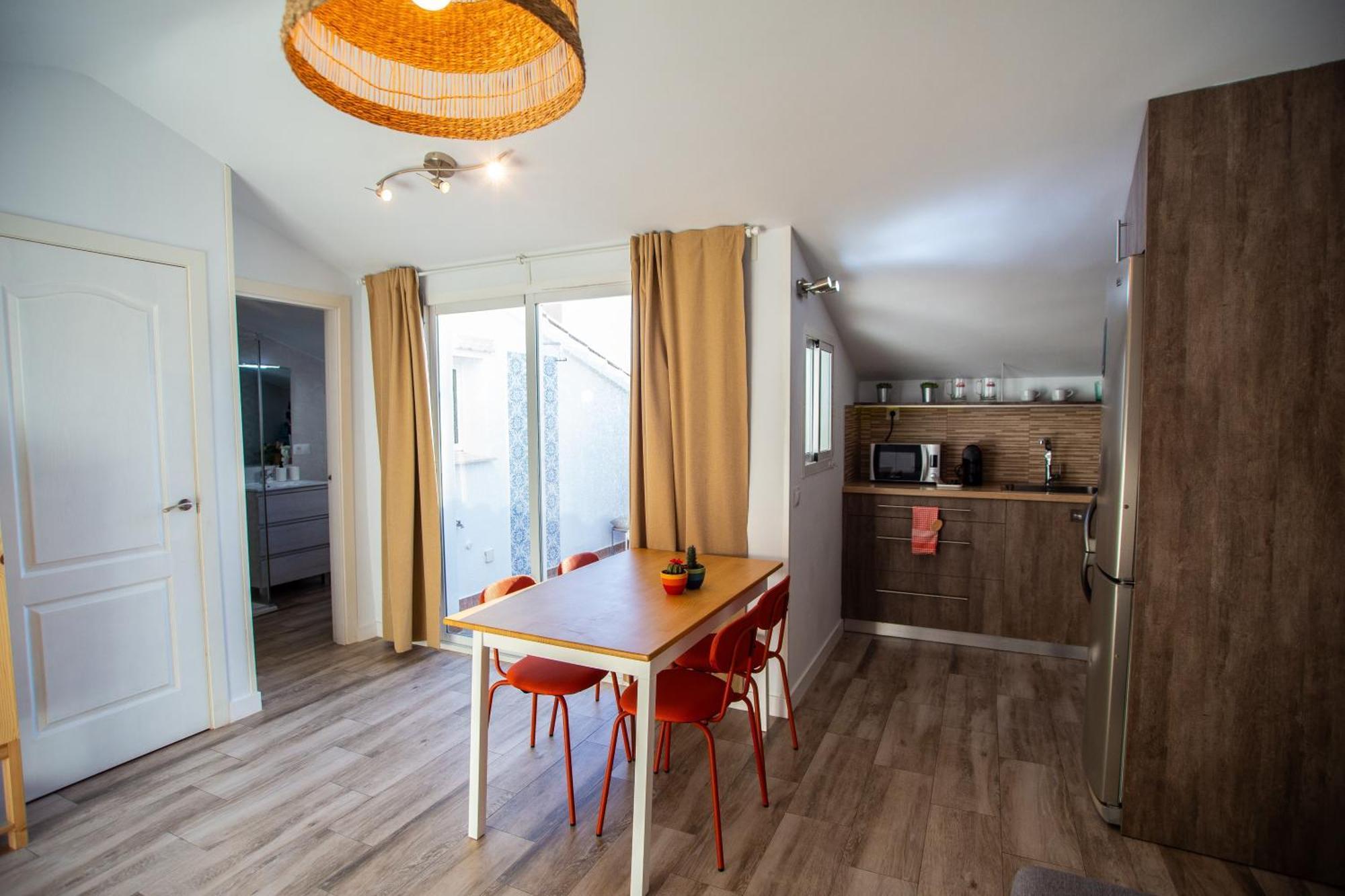 Benalhome - Tu Hogar Con Terraza Y Ducha Exterior Benalmadena Bagian luar foto