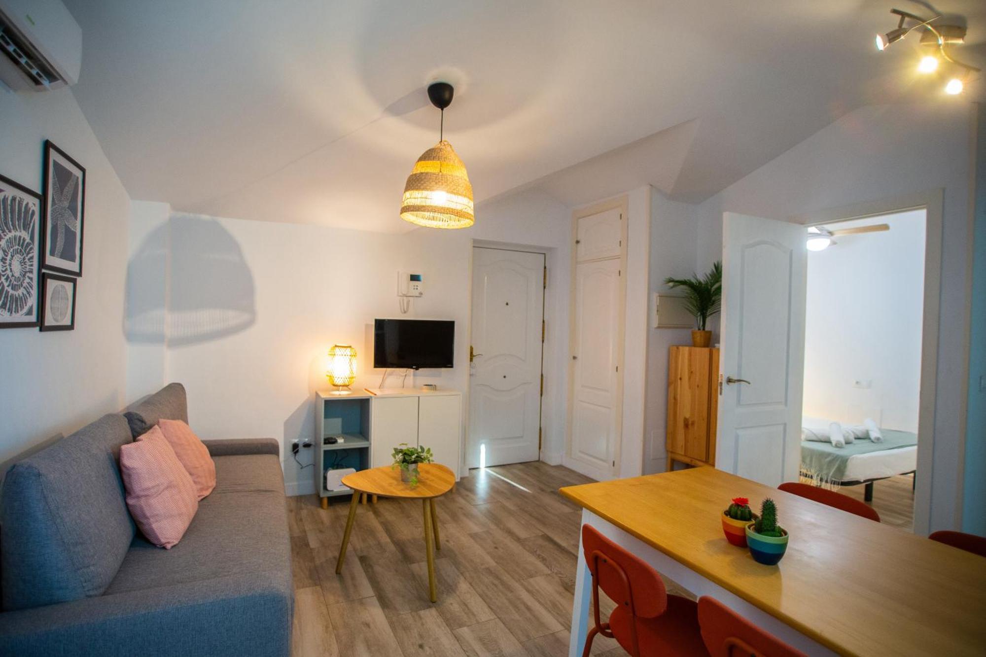 Benalhome - Tu Hogar Con Terraza Y Ducha Exterior Benalmadena Bagian luar foto